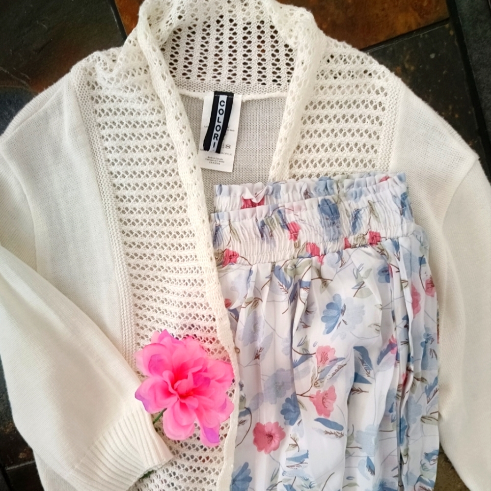 M🌼2pcs.Vintage Boho Outfit White Cardigan Blazer&Pleated Floral Wide Leg Pants